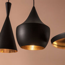 Load image into Gallery viewer, Beat Range LED Linear Pendant Light in Detail.
