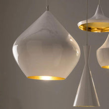 Load image into Gallery viewer, Beat Stout LED Pendant Light in Detail.
