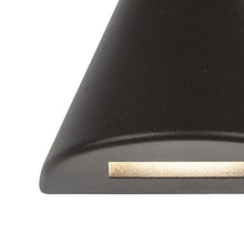 Load image into Gallery viewer, Triangle LED Deck and Patio Light in Detail.
