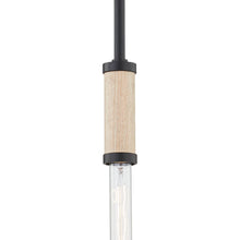 Load image into Gallery viewer, Cruz Pendant Light in Detail.
