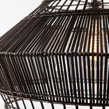 Load image into Gallery viewer, Hunters Point Chandelier in Detail.
