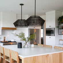 Load image into Gallery viewer, Hunters Point Chandelier in dining room.
