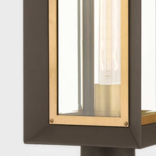 Load image into Gallery viewer, Lowry Outdoor Post Light in Detail.
