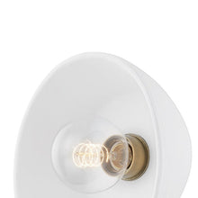 Load image into Gallery viewer, Moraga Wall Light in Detail.
