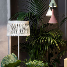 Load image into Gallery viewer, Twiggy Grid Outdoor LED Reading Floor Lamp .
