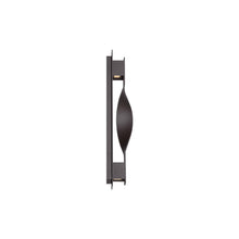 Load image into Gallery viewer, Twist Outdoor LED Wall Light in Detail.
