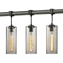 Load image into Gallery viewer, Union Square Linear Pendant Light in Detail.
