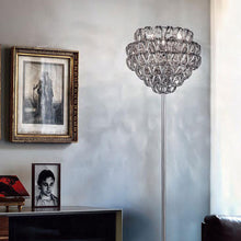 Load image into Gallery viewer, Giogali Floor Lamp in living room.
