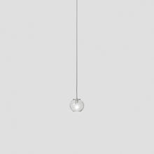 Load image into Gallery viewer, Oto Pendant Light in Detail.
