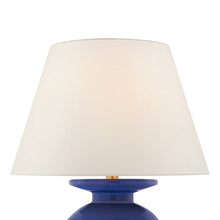 Load image into Gallery viewer, Hans Table Lamp in Detail.
