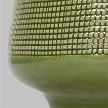 Load image into Gallery viewer, Ornella Table Lamp in Detail.
