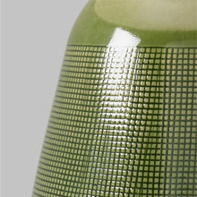 Load image into Gallery viewer, Ornella Table Lamp in Detail.
