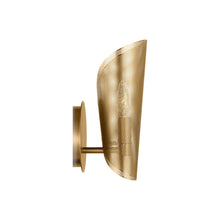 Load image into Gallery viewer, Plivot Bath Wall Light in Detail.
