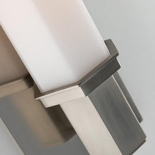 Load image into Gallery viewer, Walton Bath Wall Light in Detail.
