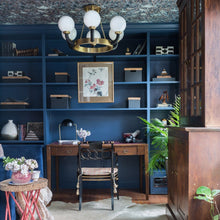 Load image into Gallery viewer, Werner Pendant Light in living room.
