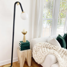 Load image into Gallery viewer, Whit Floor Lamp in living room.
