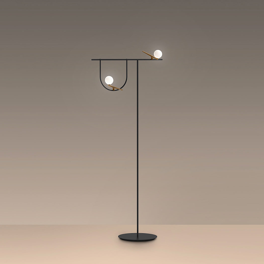 Yanzi LED Floor Lamp.
